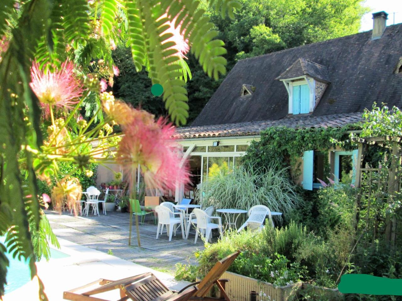 Maison D'Hotes Le Moulin Pointu Sainte-Nathalene Luaran gambar